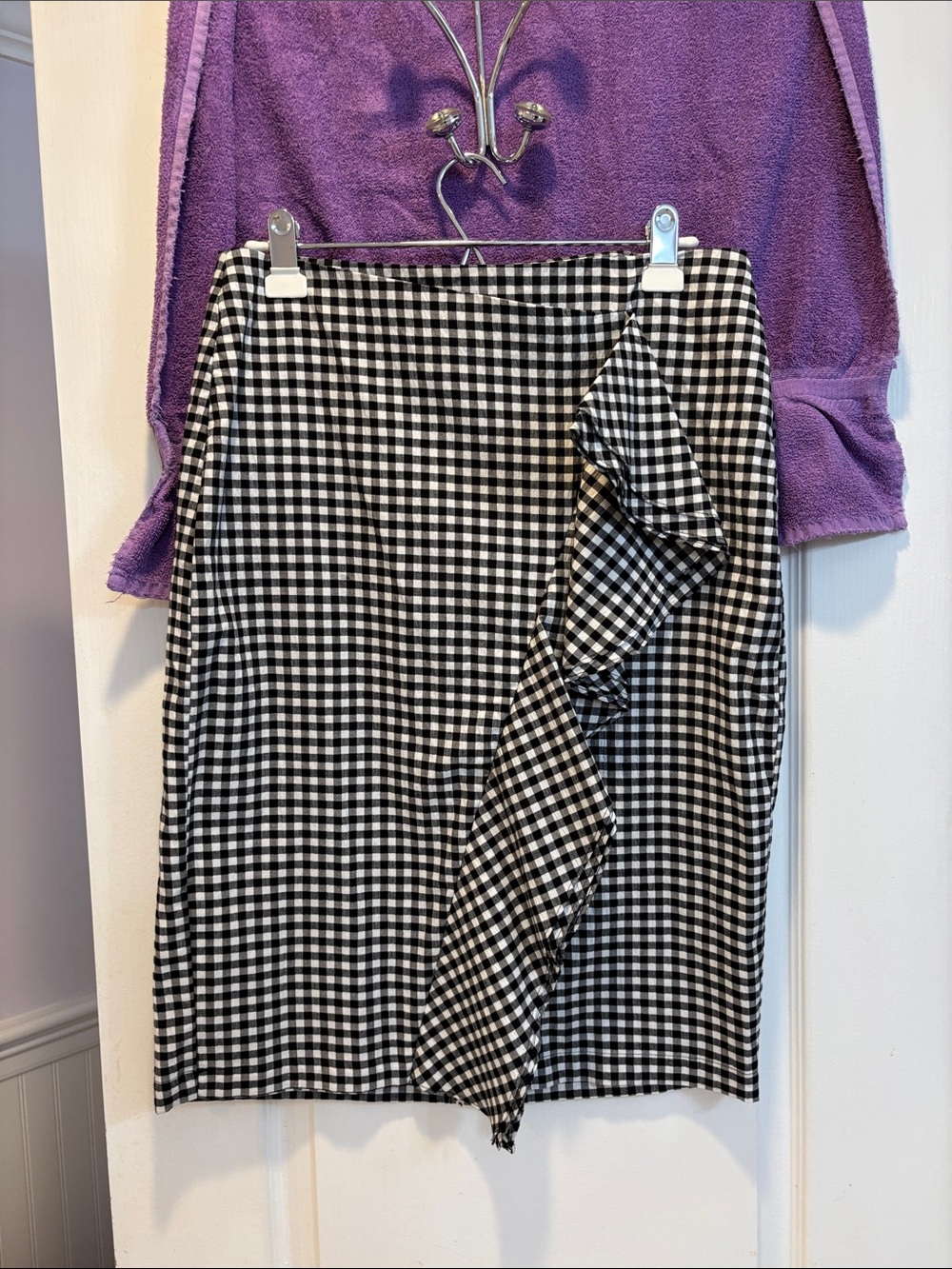 NWT Who What Wear Black and White Gingham Ruffle Pencil Skirt